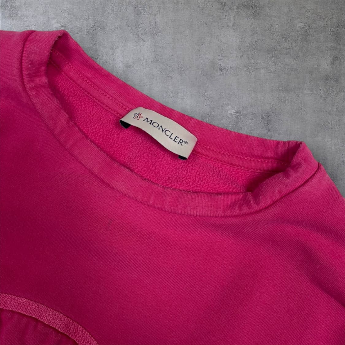 몽클레어 Moncler 핫핑크 로고 맨투맨 140 (44 착용가능) 상품이미지2