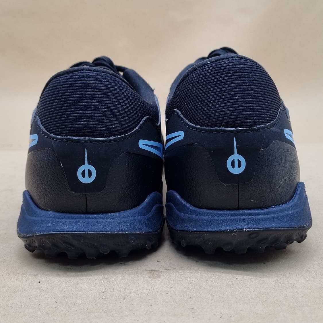 나이키 티엠포 레전드10 풋살화 260 상품이미지3