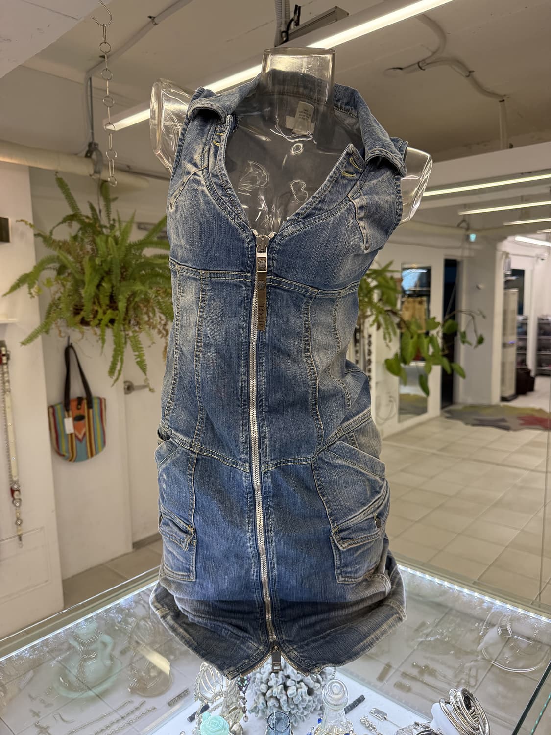 DIESEL 상품이미지1