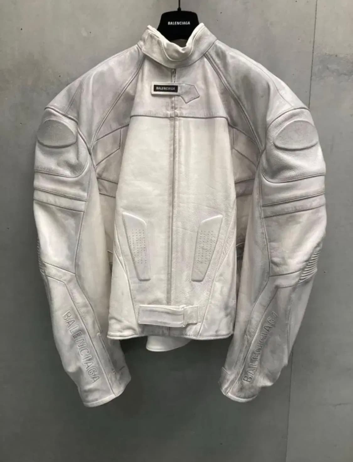 [1]발렌시아가 화이트 레더 바이커 자켓 상품이미지6