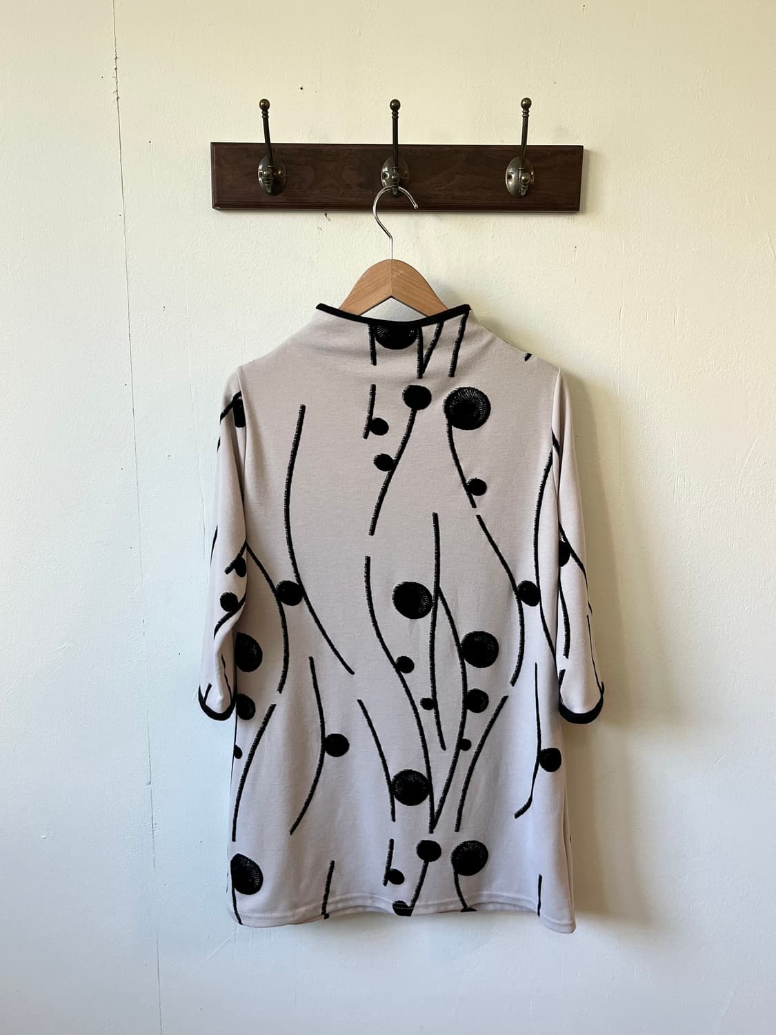 Rough Rare 아크 패턴 터틀넥 상품이미지3