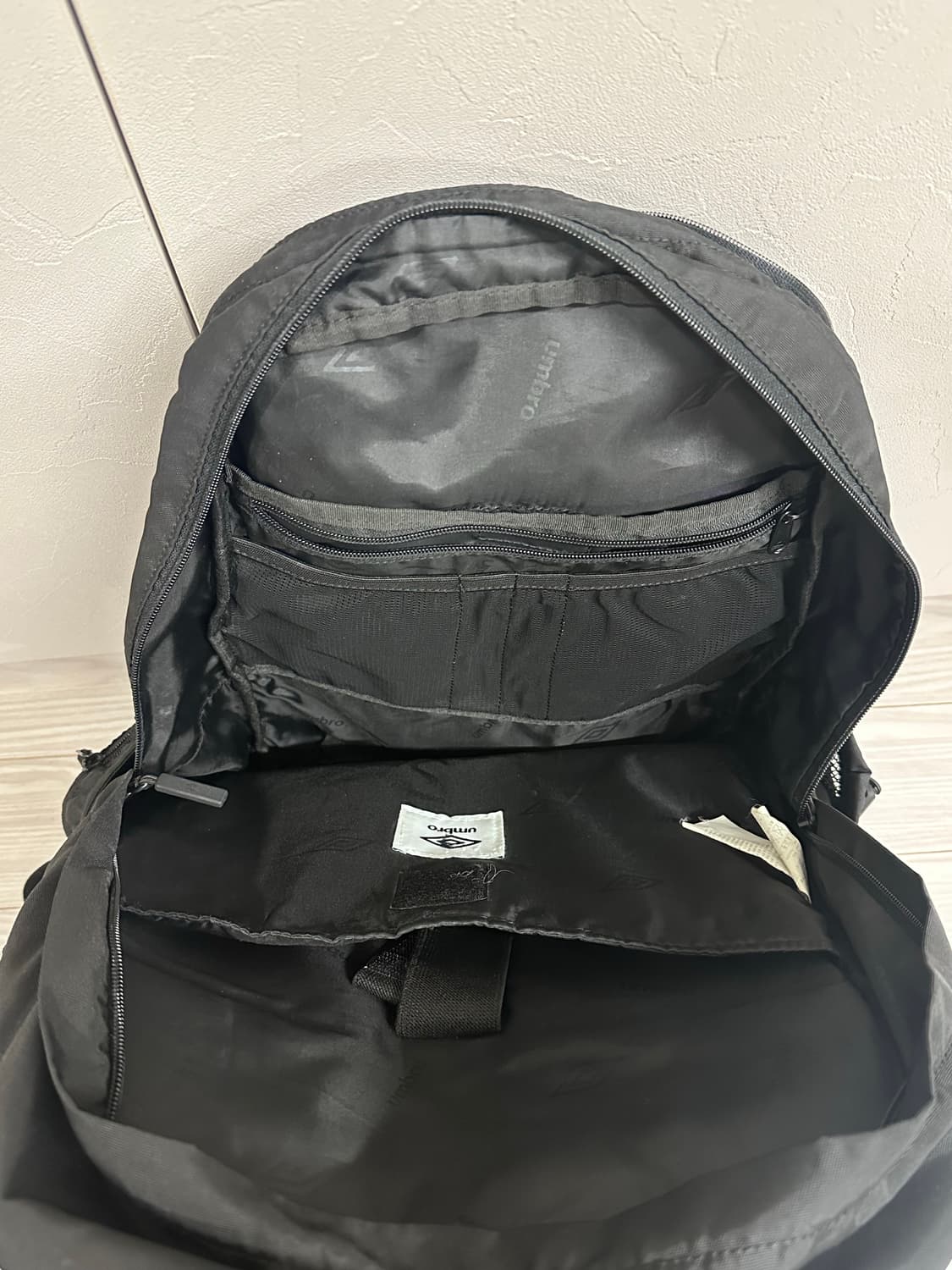 엄브로 댄커 백팩 34L 상품이미지3