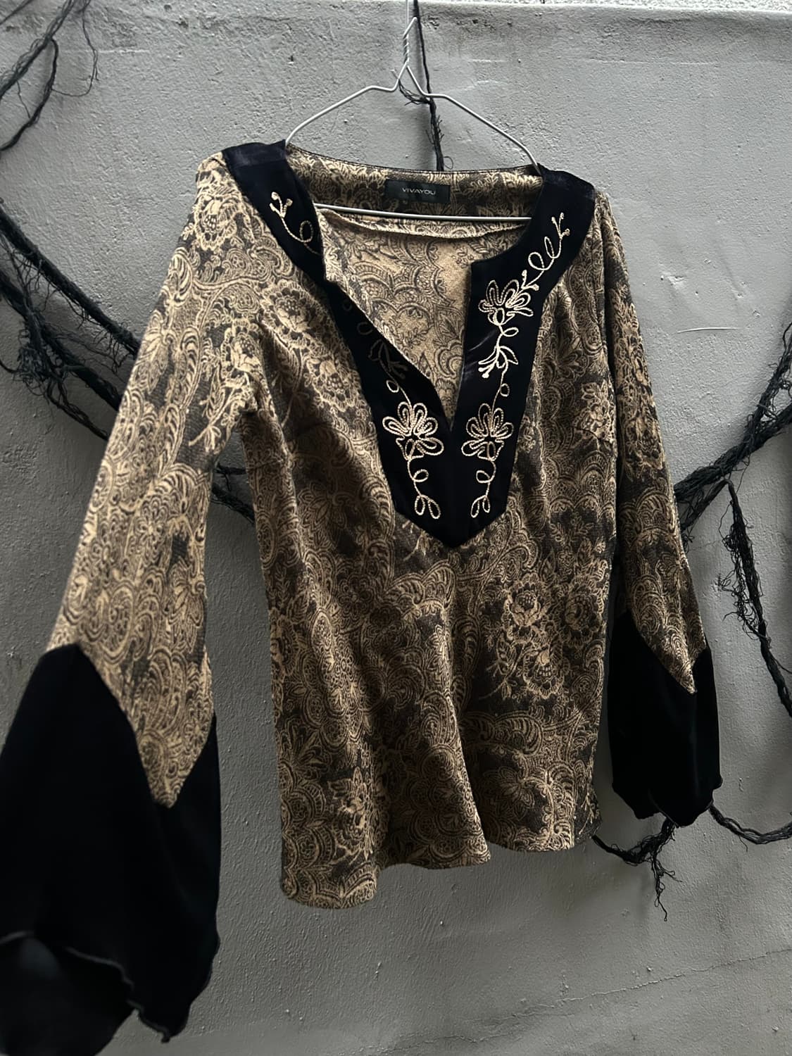 *rare design* 2000s jpn 고딕 에스닉 패턴 롱슬리브  상품이미지4