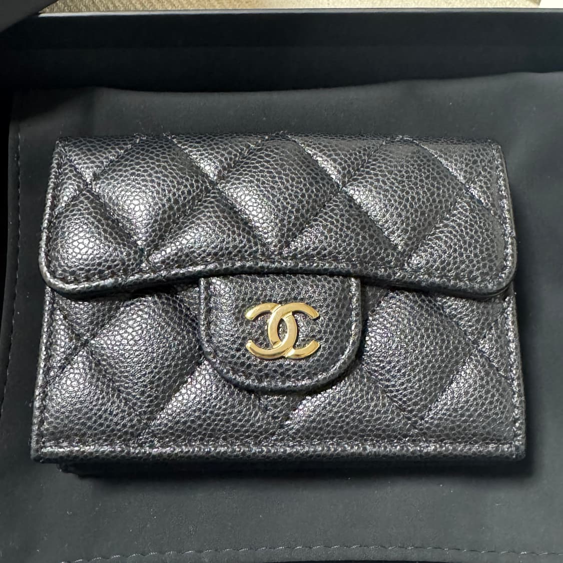 샤넬 클래식 캐비어 3단지갑 금장 내장칩 AP0230 상품이미지2