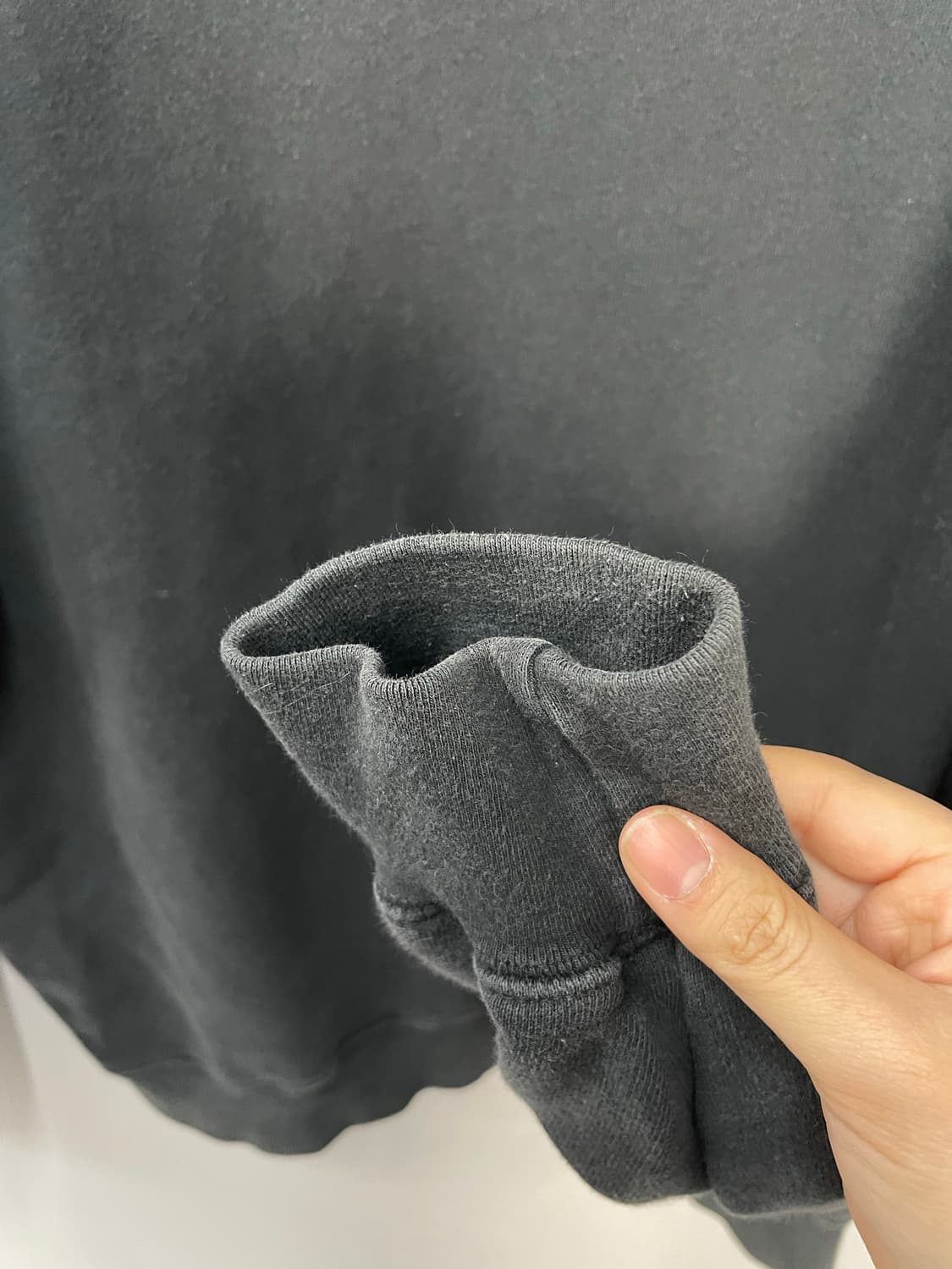 디스이즈네버댓 백로고 블랙 맨투맨 H1844 상품이미지9