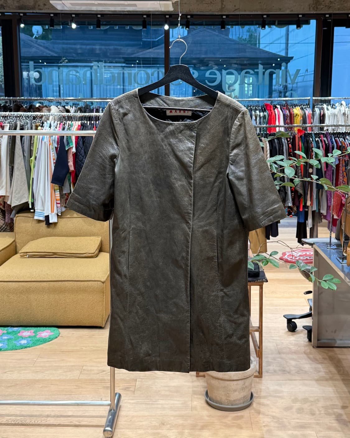 마르니 브라운 카우하인드 하프 자켓  상품이미지1