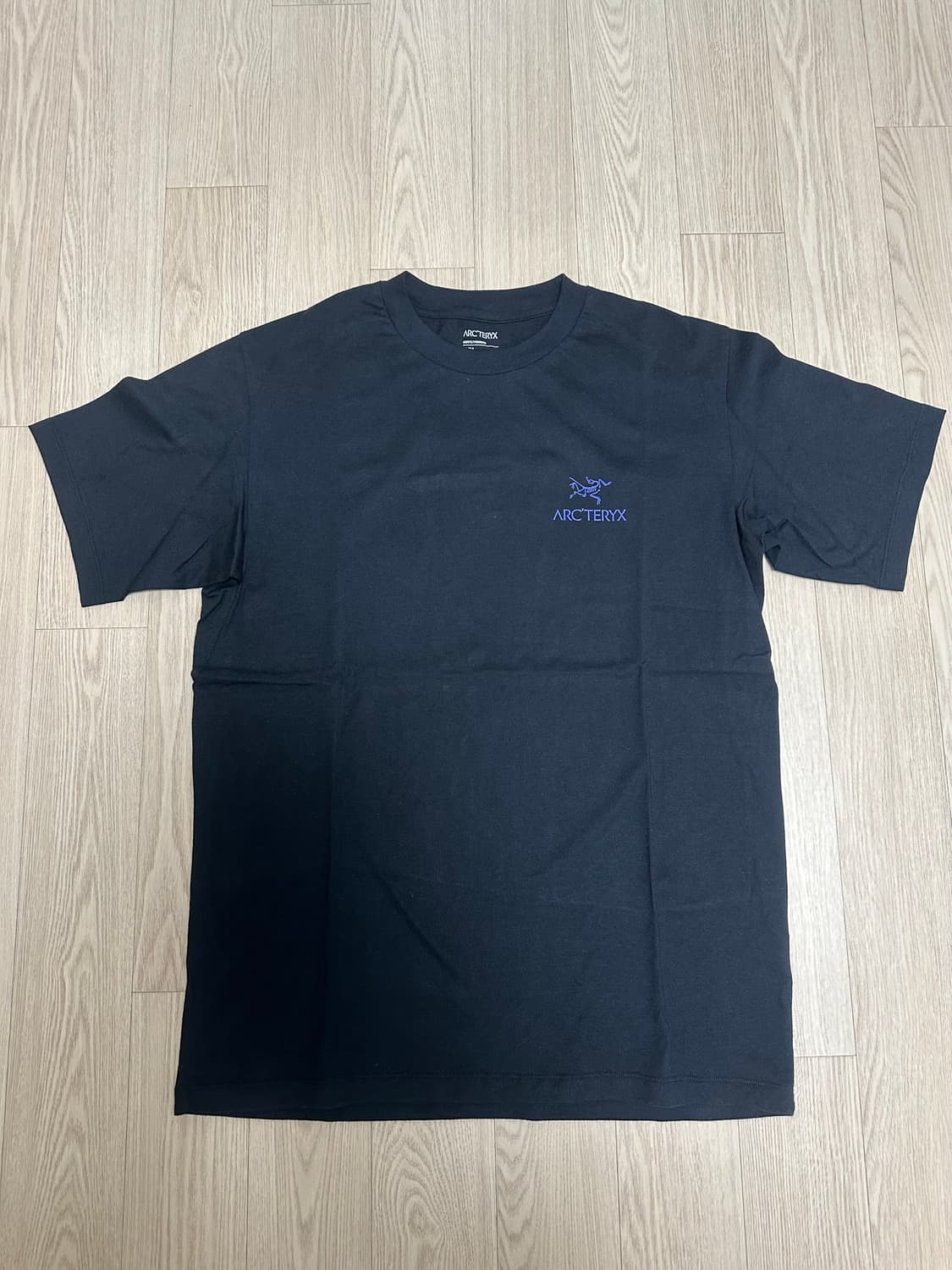 아크테릭스 티셔츠 상품이미지2