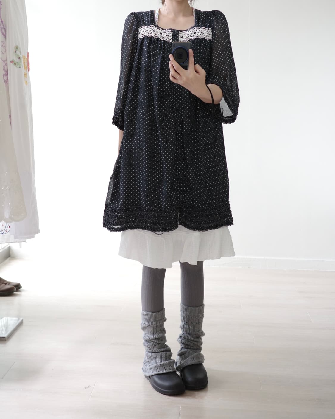 Black polka dot lace blouse 상품이미지2