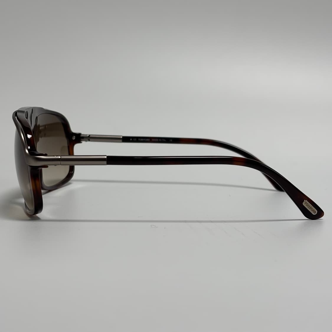 톰포드 에르네스토 에비에이터 선글라스 (Ernesto TF133) 상품이미지5