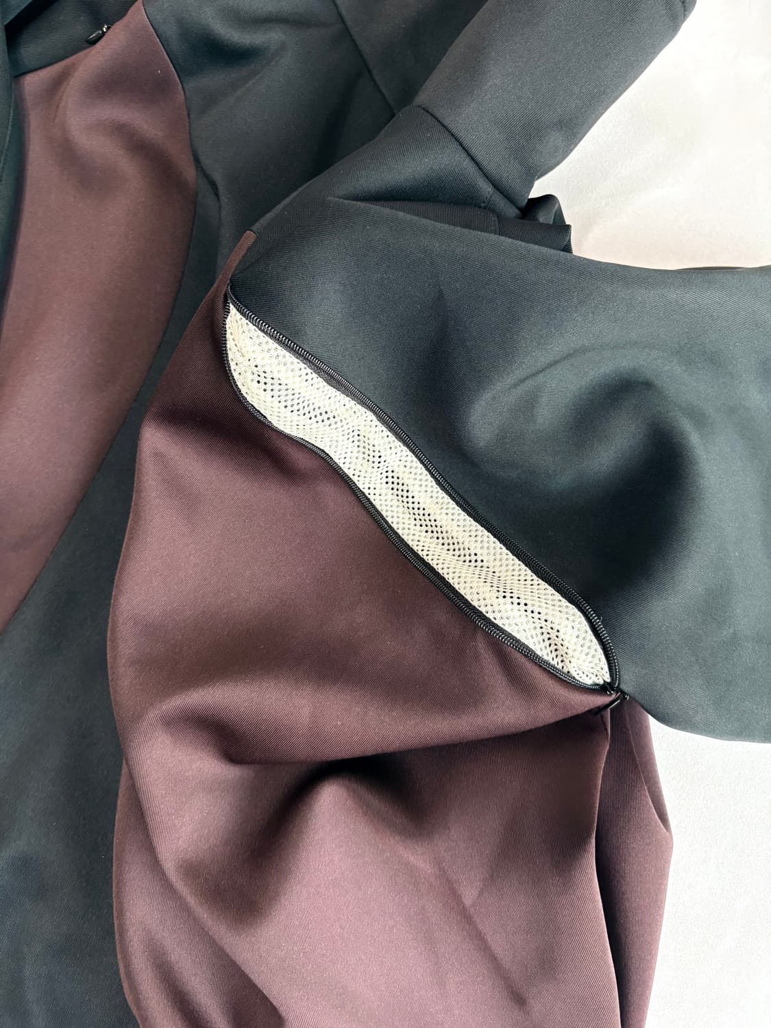 [M] 지용킴 드레이핑 트랙 자켓 상품이미지4