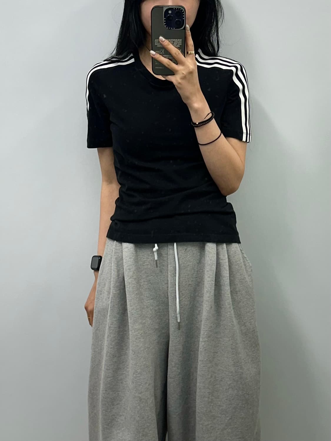 아디다스 블랙 반팔 티셔츠 상품이미지1