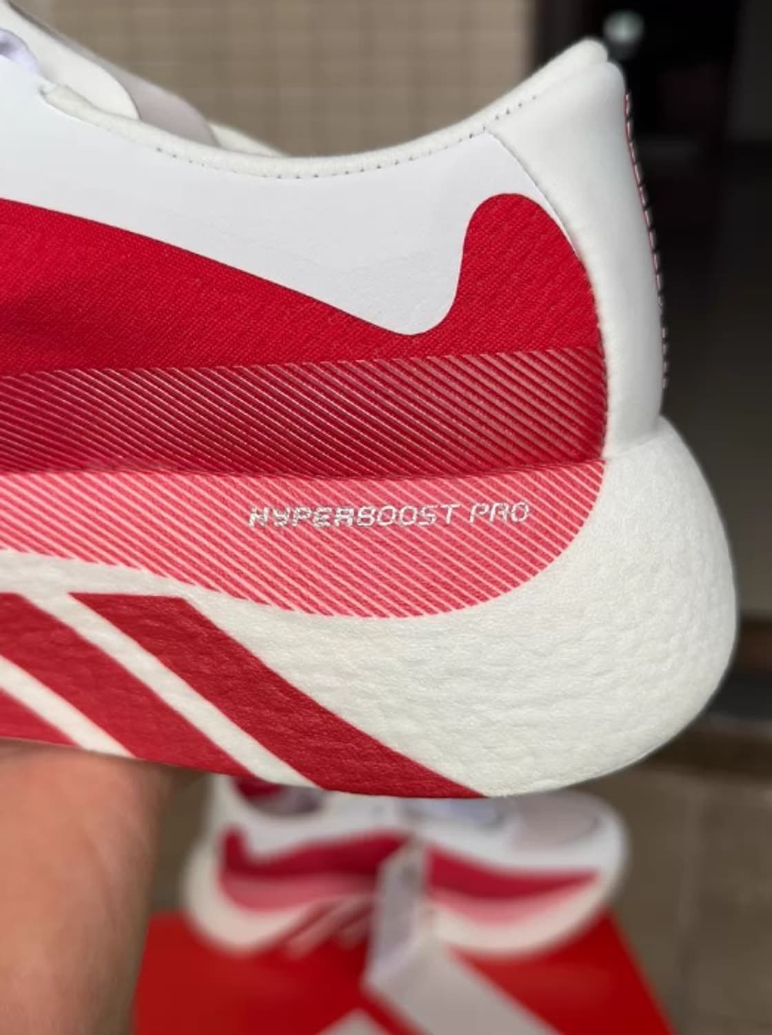 아디다스 하이퍼부스트 엣지 클라우드 화이트 퓨어 루비275mm 43 상품이미지6