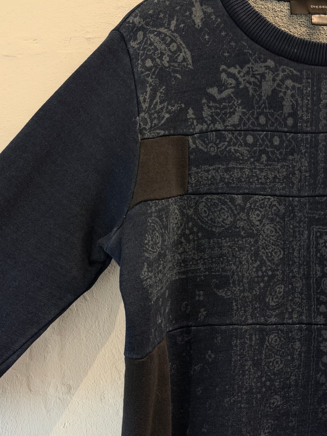 Diesel 블랙 패치워크 크루넥 스웨트 셔츠 M 상품이미지5