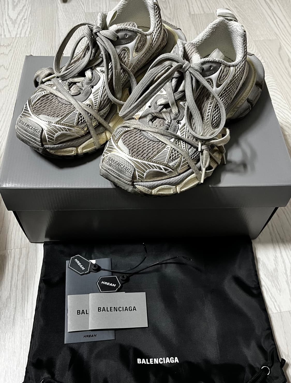 발렌시아가 3XL 에그쉘 43사이즈 상품이미지3