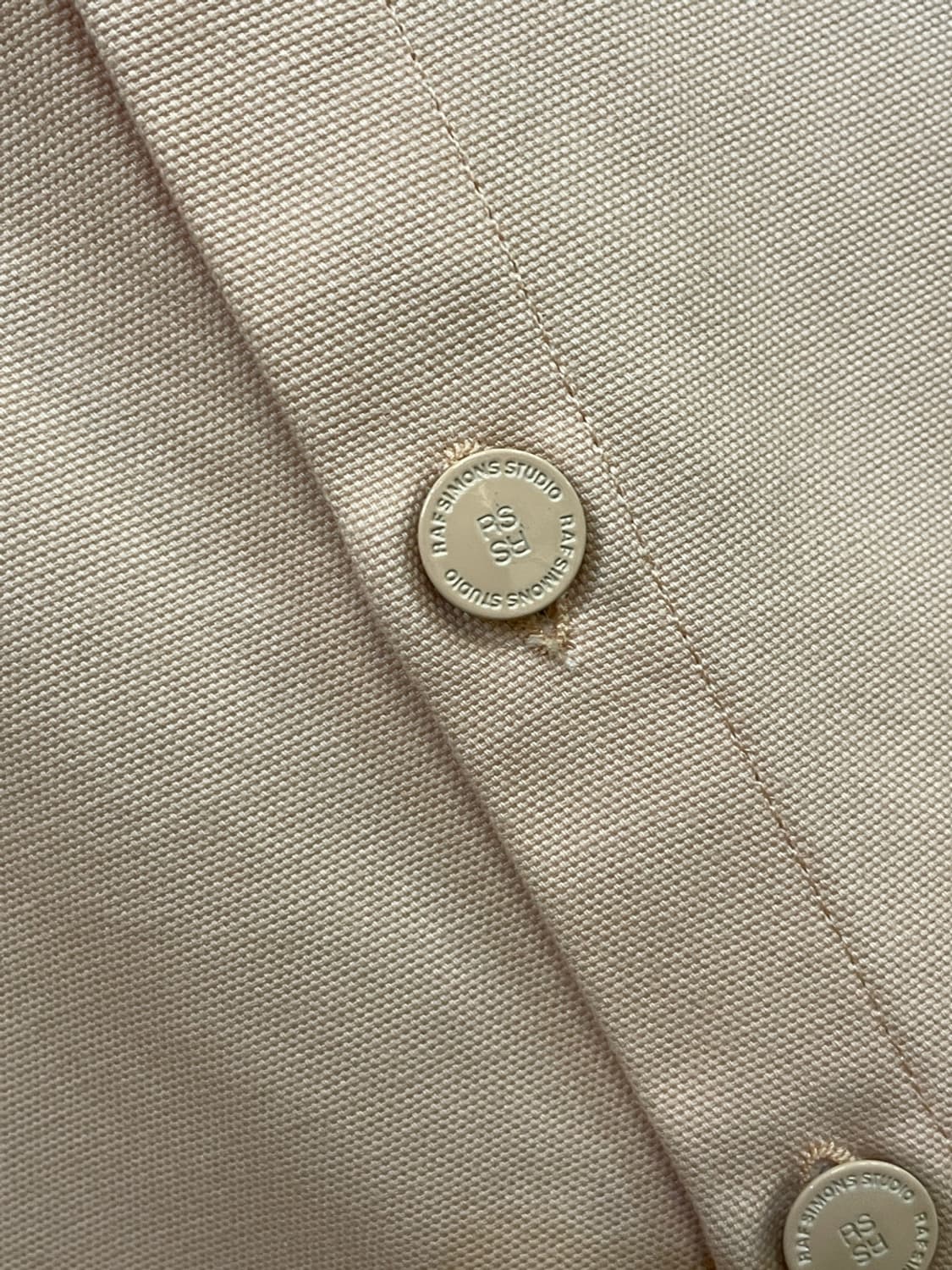 라프시몬스 레더 패치 오버사이즈 데님 셔츠  상품이미지8