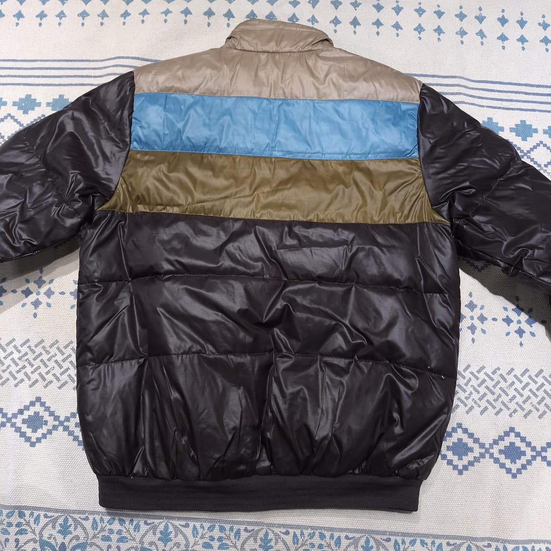 아디다스 00s 블랙 베이지 스카이블루 카키 배색 유광 오리털 패딩 점퍼 상품이미지8