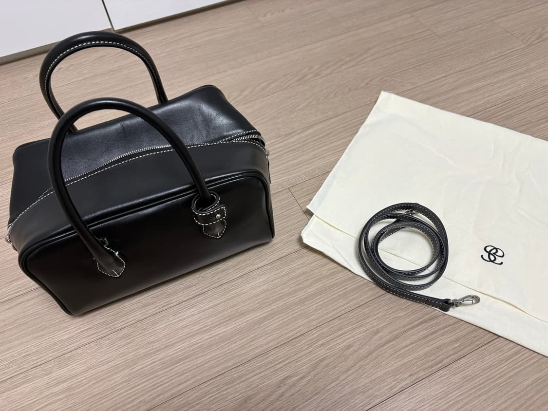 시에 브롯 스티치 미디엄 핸들백 상품이미지1