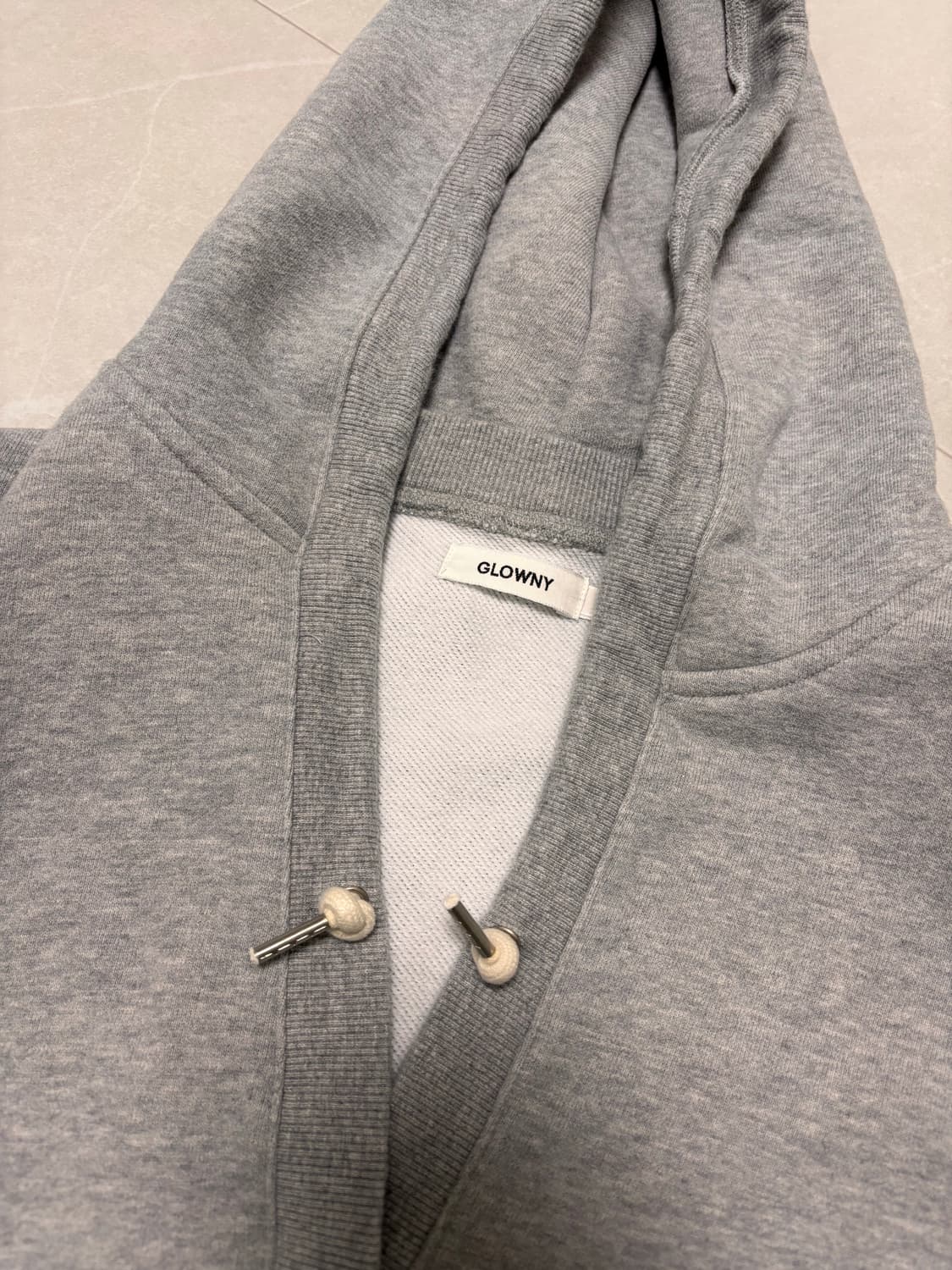 Glowny 글로니 ciao V cut hoodie gray v컷 후드 상품이미지4