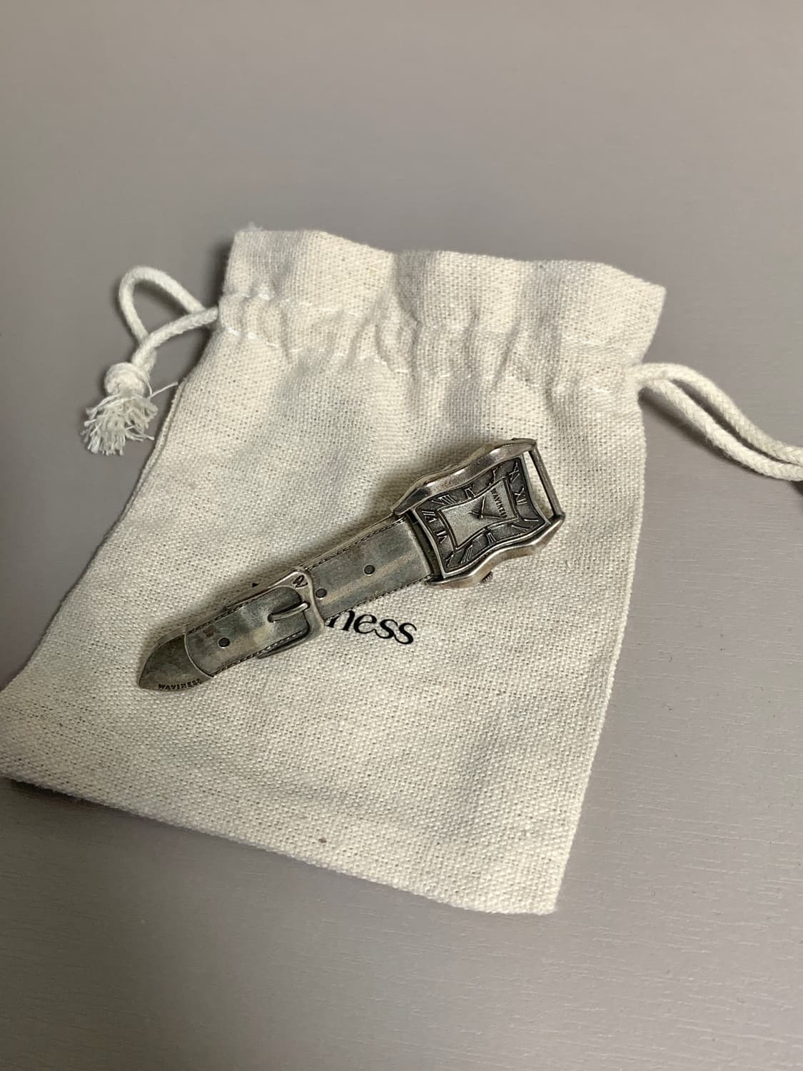 웨이비니스 Ebbs & flow 시계 타이 핀 상품이미지1