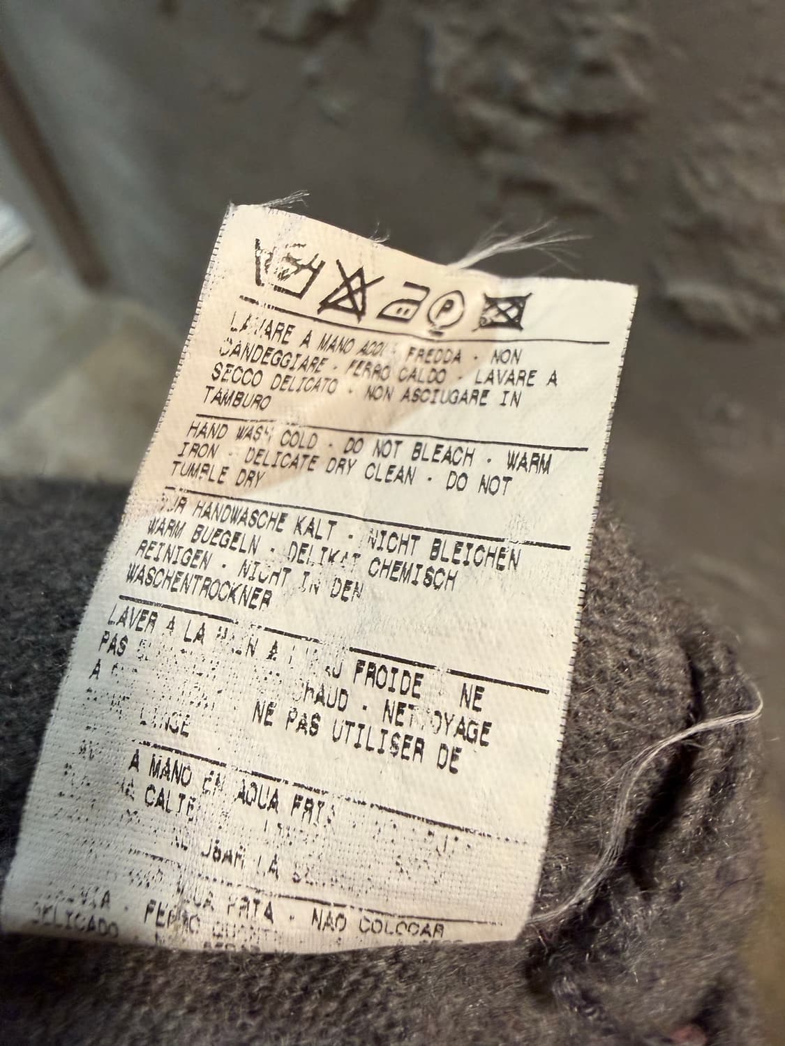 시슬리 SISLEY 투톤 브이넥 니트 그레이/네이비 S 상품이미지7