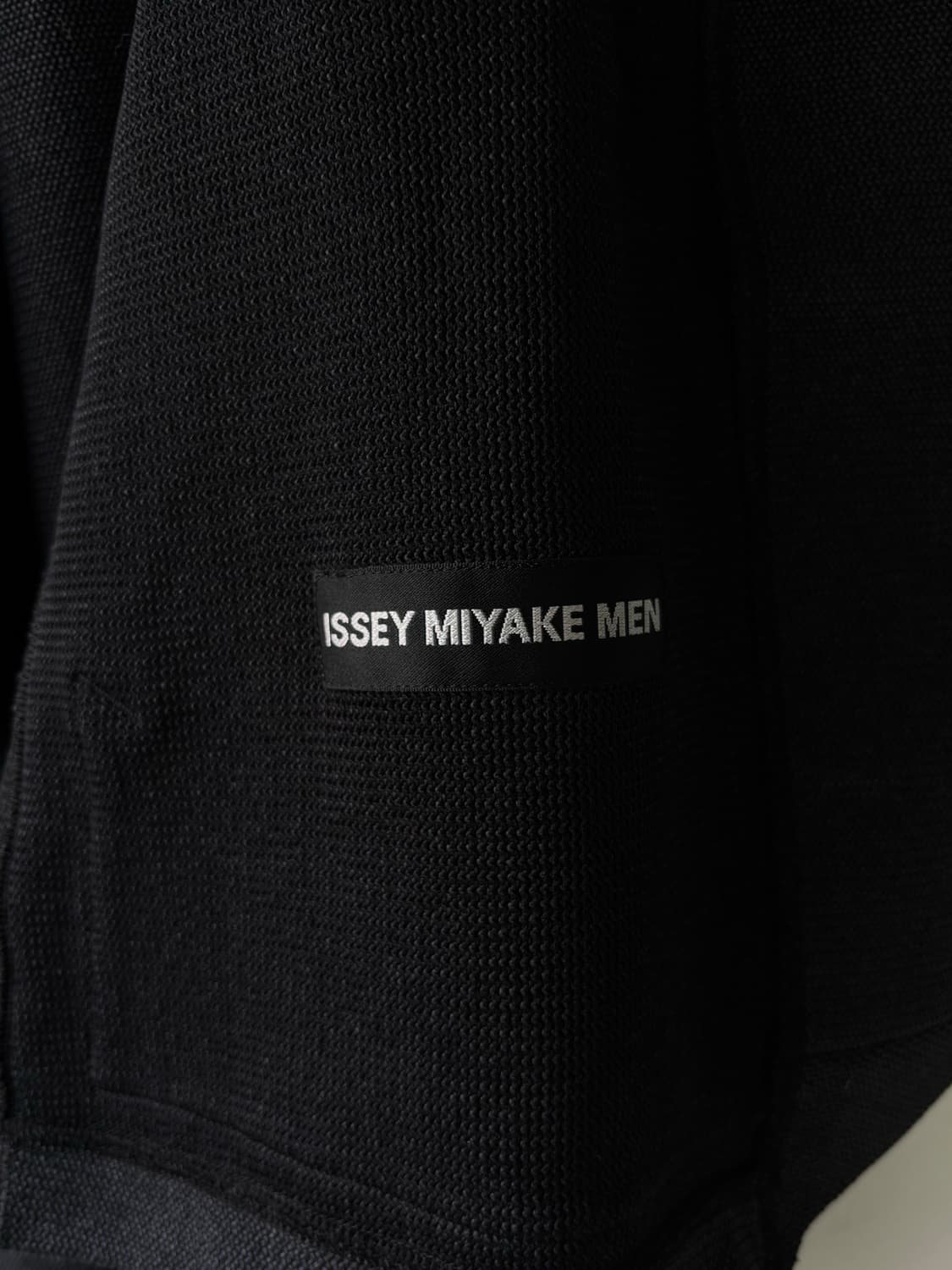(예약중) 이세이미야케 맨 하이넥 자켓 상품이미지8