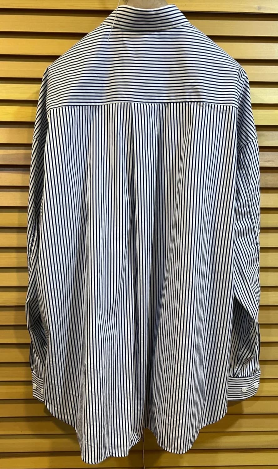 준지 JUUN.J 네이비 스트라이프 코튼긴팔셔츠

 상품이미지9