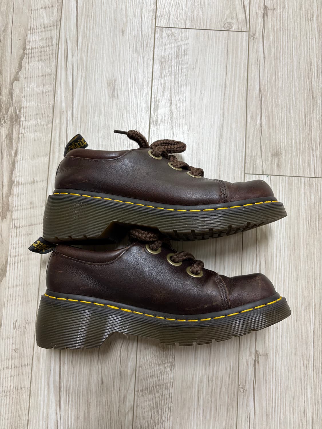 닥터마틴 크랜포드 크레이지홀스 240 상품이미지3