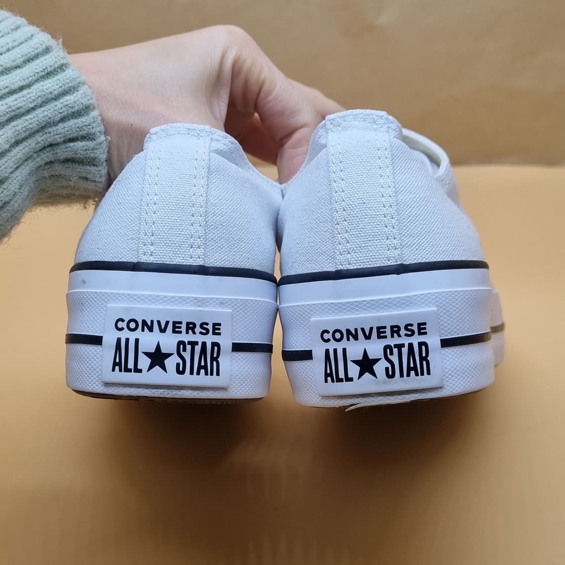 컨버스 올스타 리프트 로우 스니커즈240. 상품이미지4