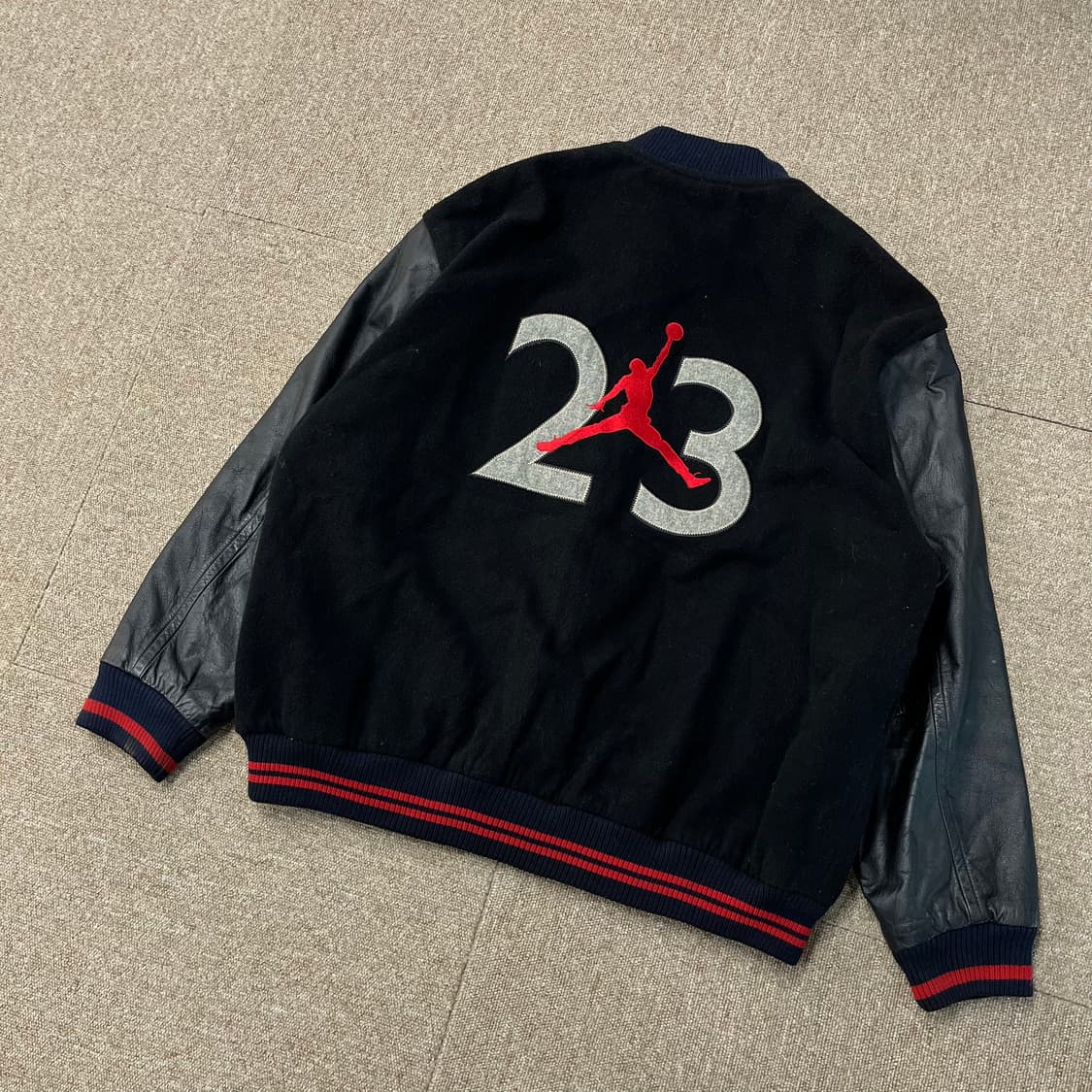 조던 바시티 가죽자켓 상품이미지1