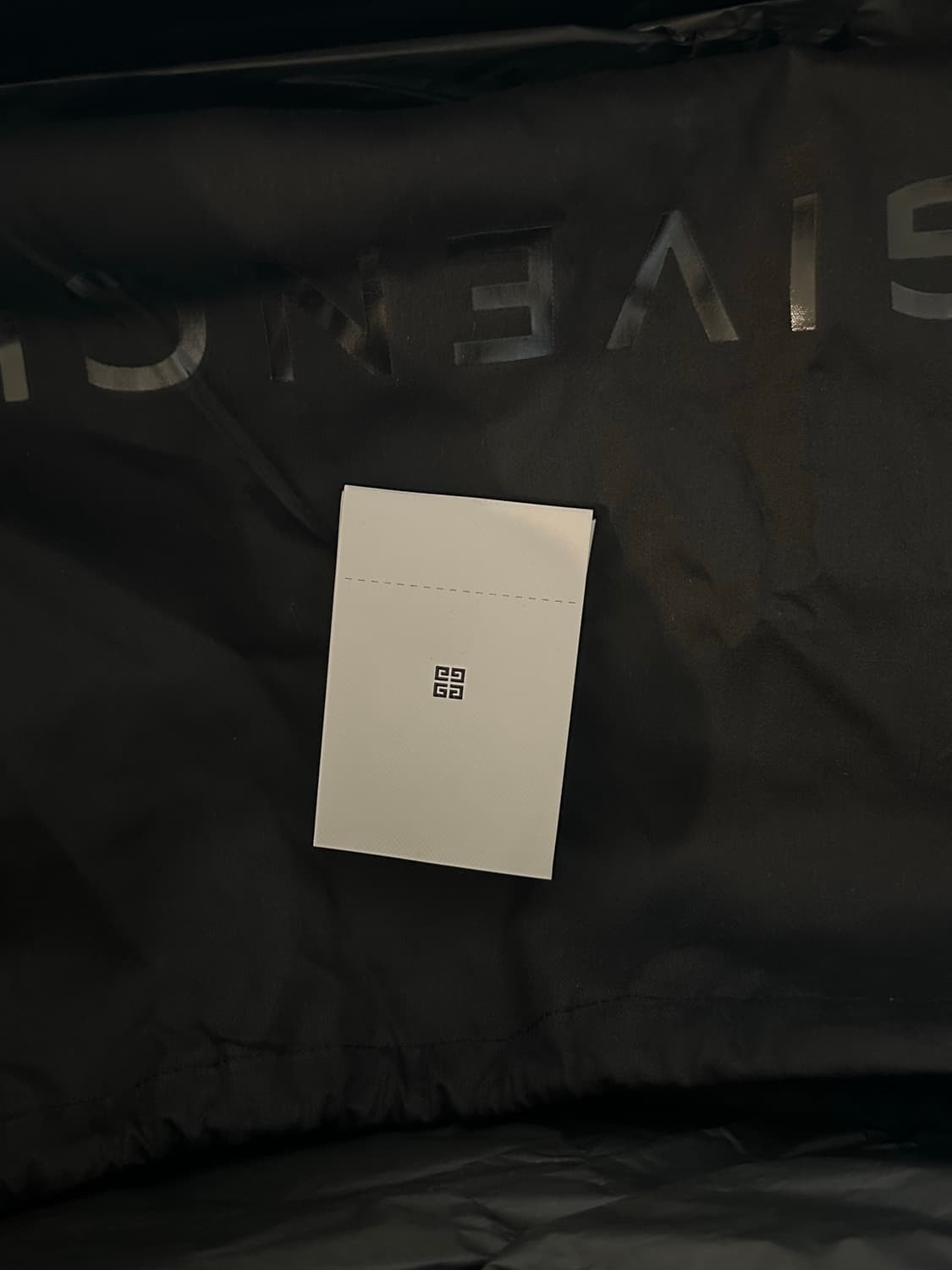 지방시 tk360 블랙 옐로우 41 사이즈 상품이미지9