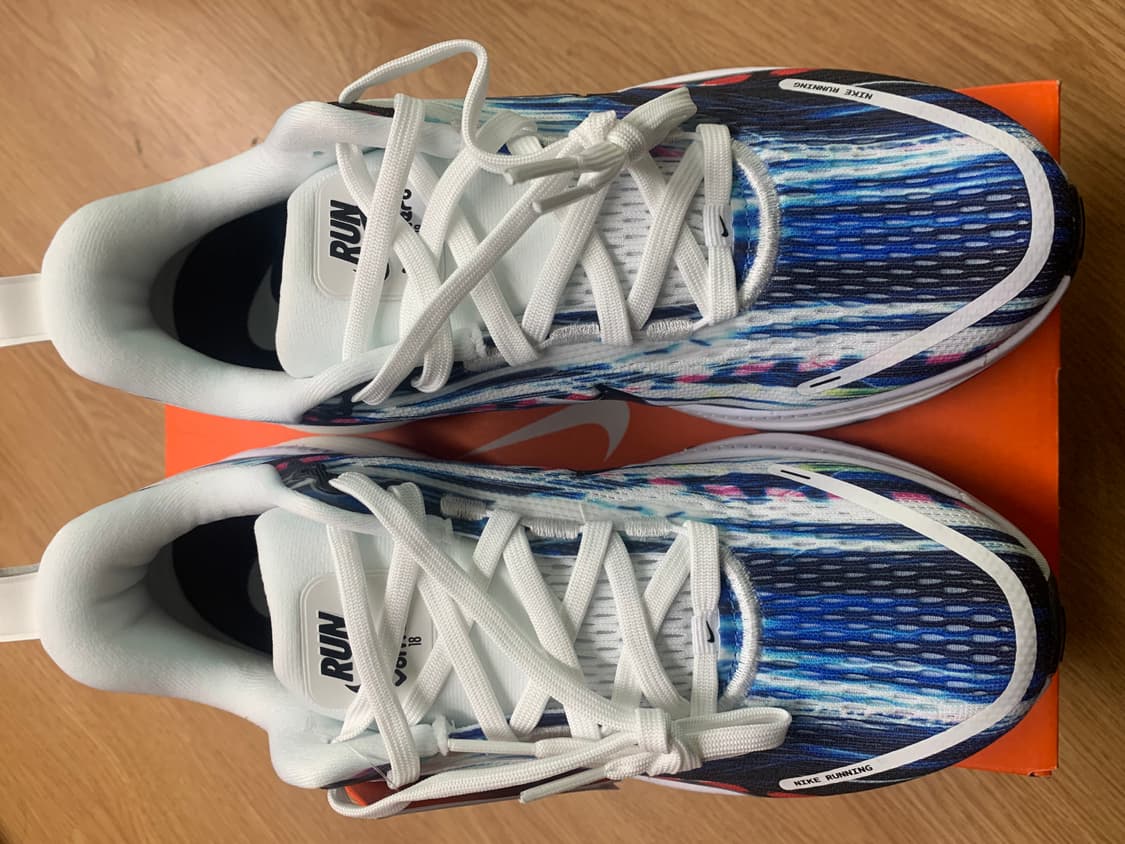 나이키 보메로 18 SE 멀티컬러 화이트 상품이미지2