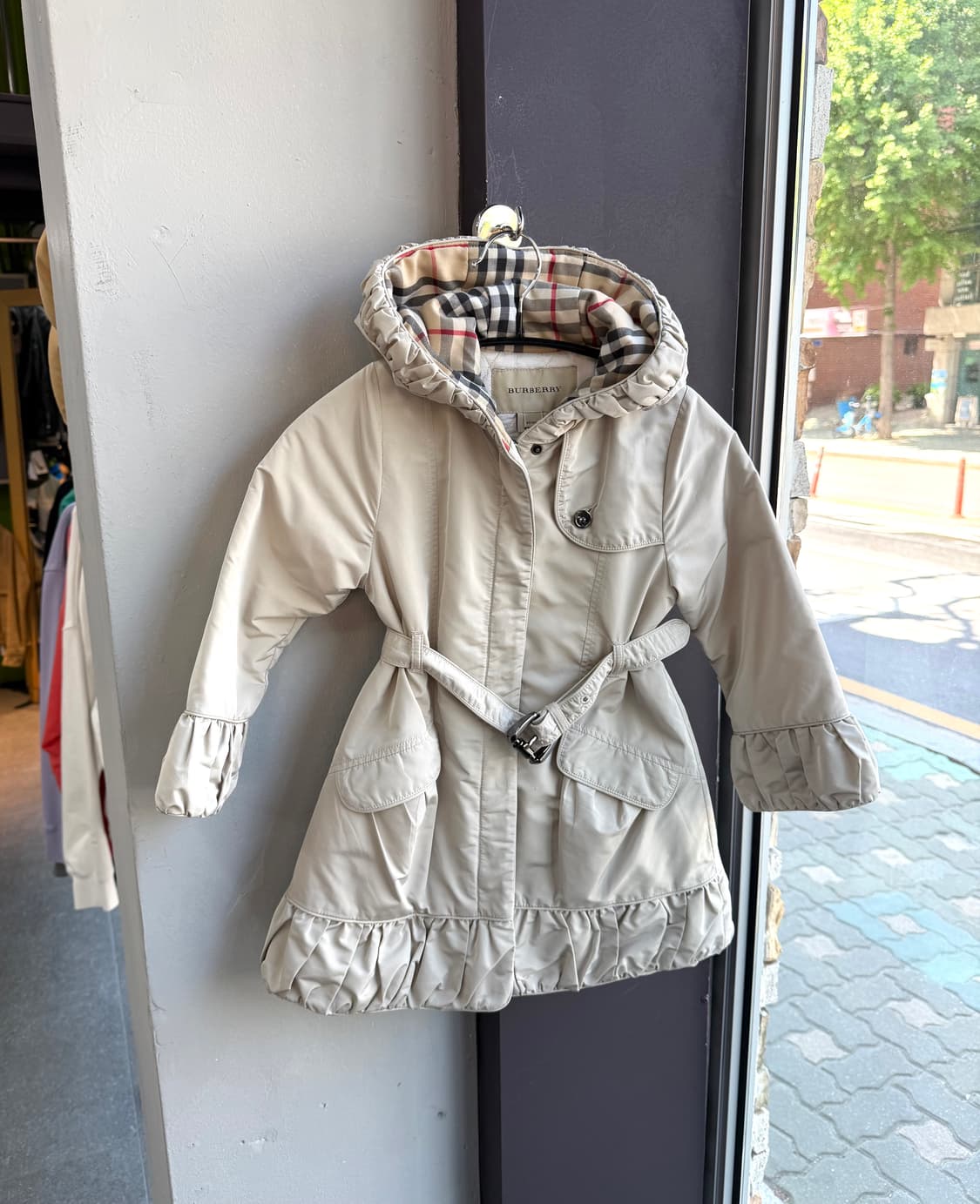 4Y/ 버버리 칠드런 경량 패딩 트렌치코트 상품이미지2