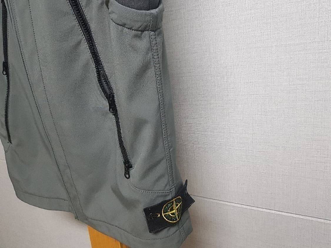 스톤아일랜드 조끼 상품이미지3