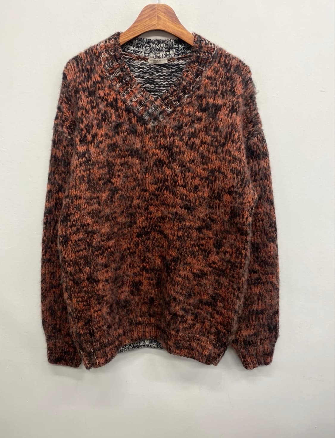보테가베네타 20FW 브이넥 니트 상품이미지1