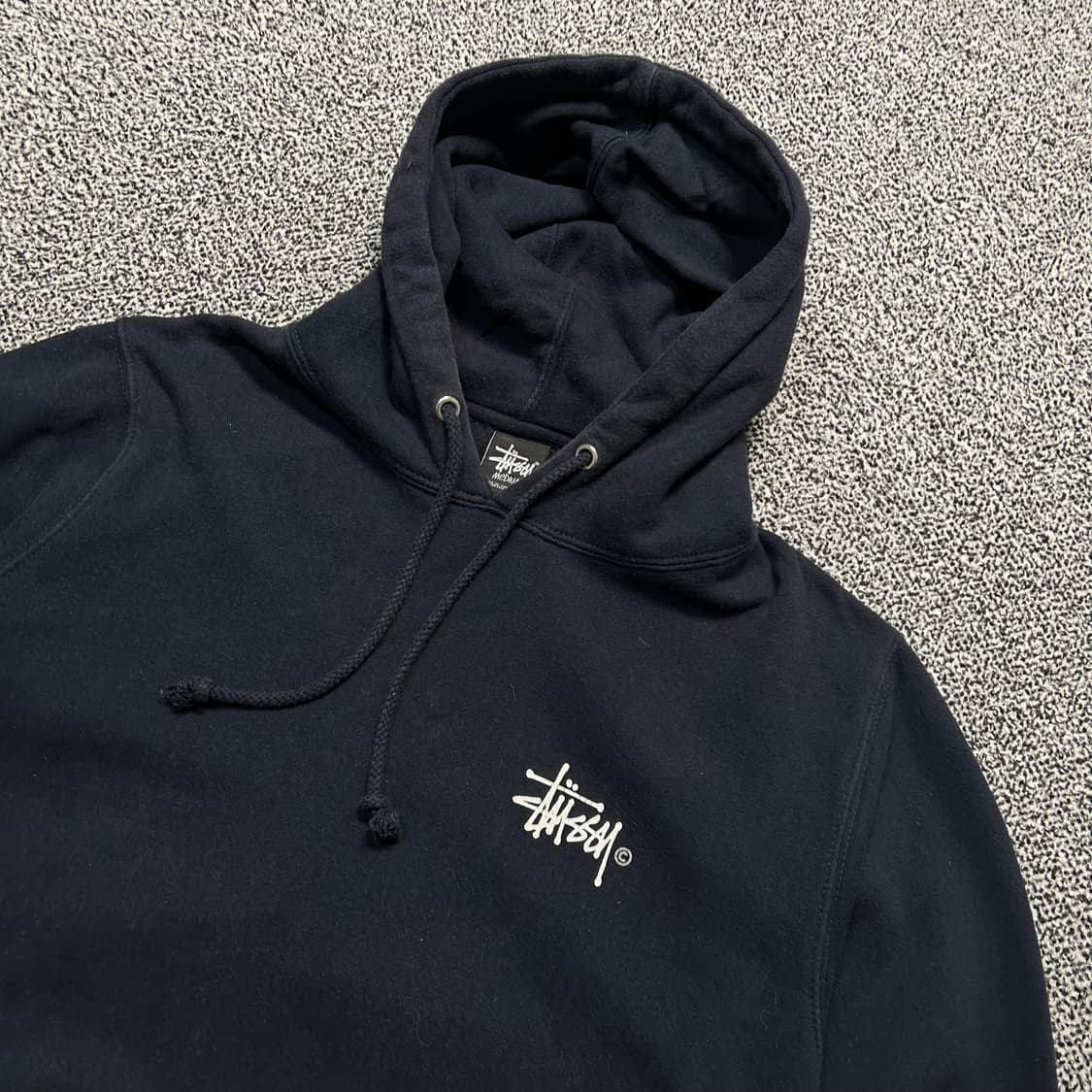 스투시(Stussy) 블랙 베이직 로고 후드티 상품이미지2