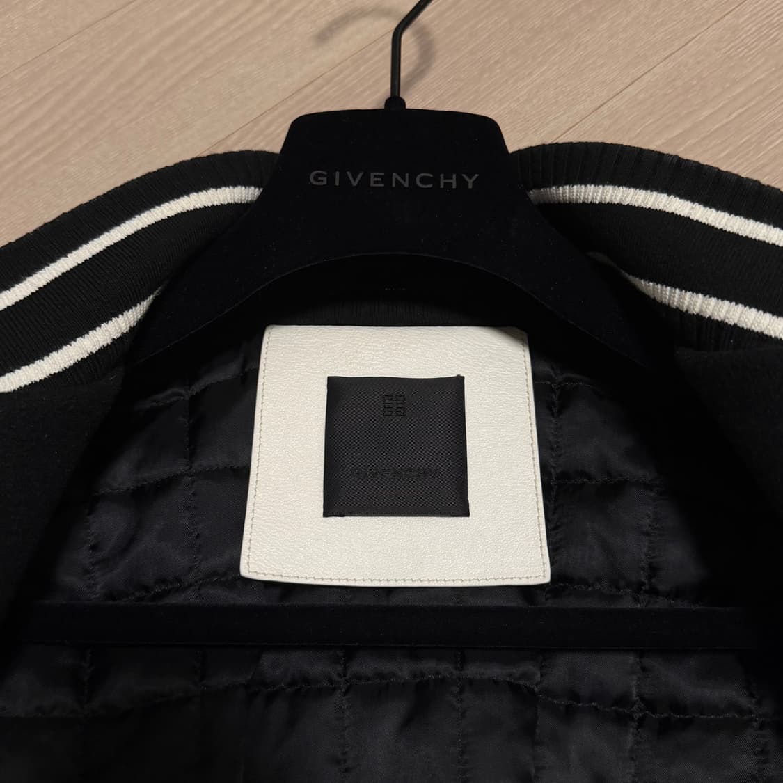 지방시 울 레더 바시티 자켓 블랙 화이트 50 상품이미지7