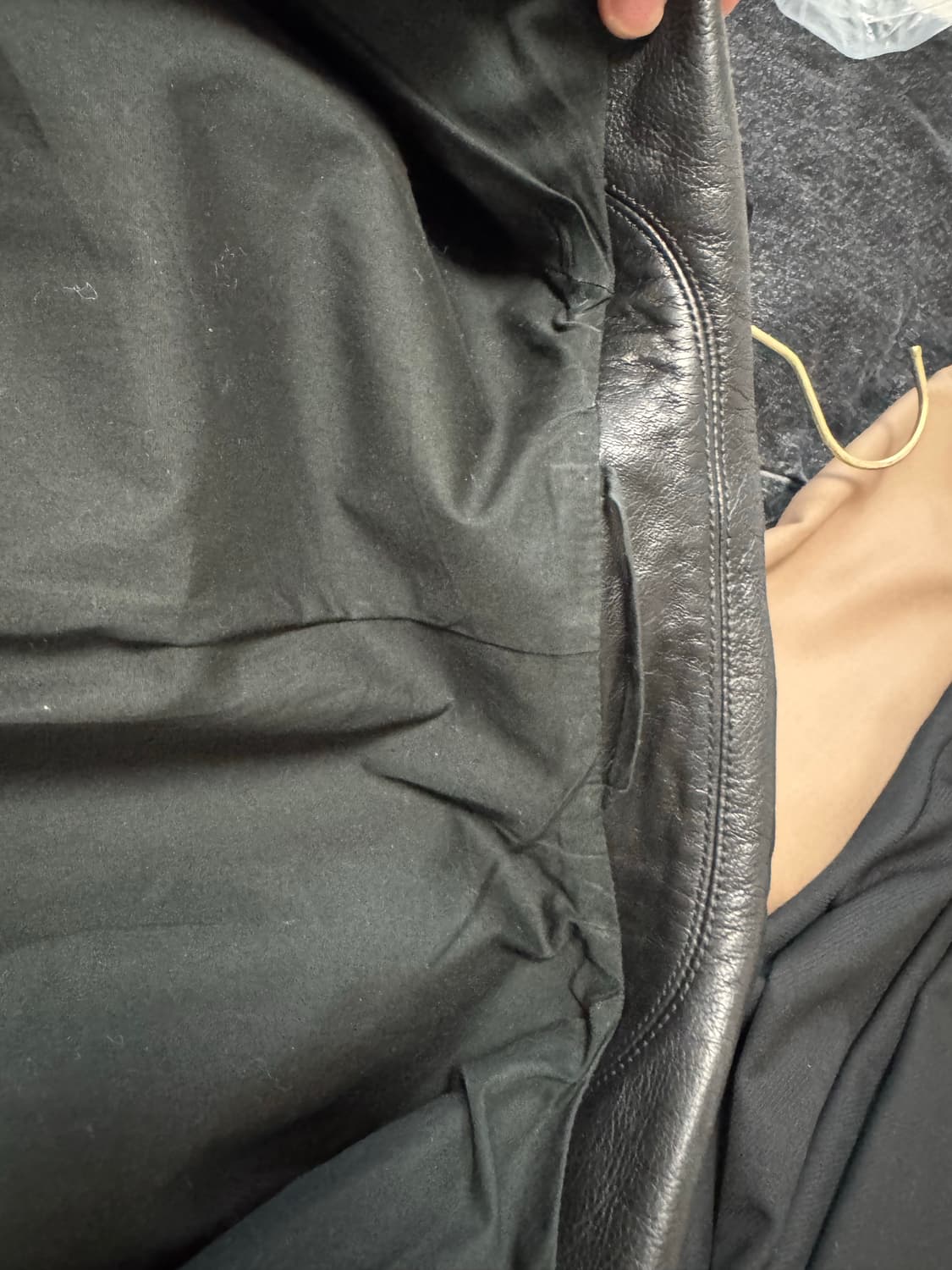 르메르 카우레더 블루종  상품이미지6