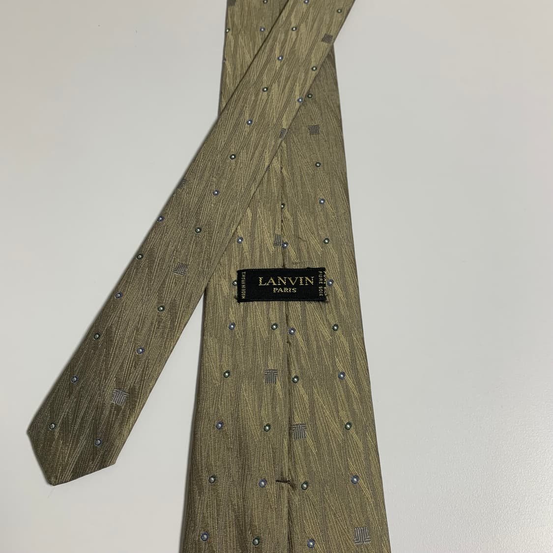 랑방(LANVIN) 모노그램 명품 100실크 결혼식룩 코디 A+등급 상품이미지5