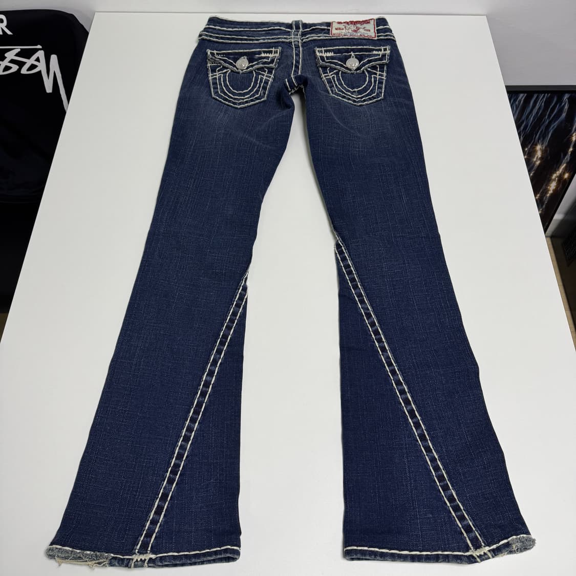 트루릴리전 Y2K 흰색스티치 빌리슈퍼티 로우라이 즈 데님팬츠 상품이미지5