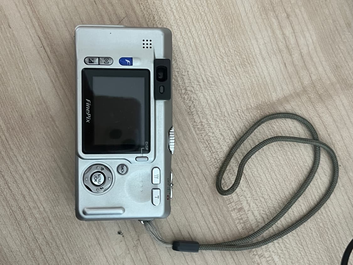 후지필름 파인픽스 F700 디지털 카메라 상품이미지3