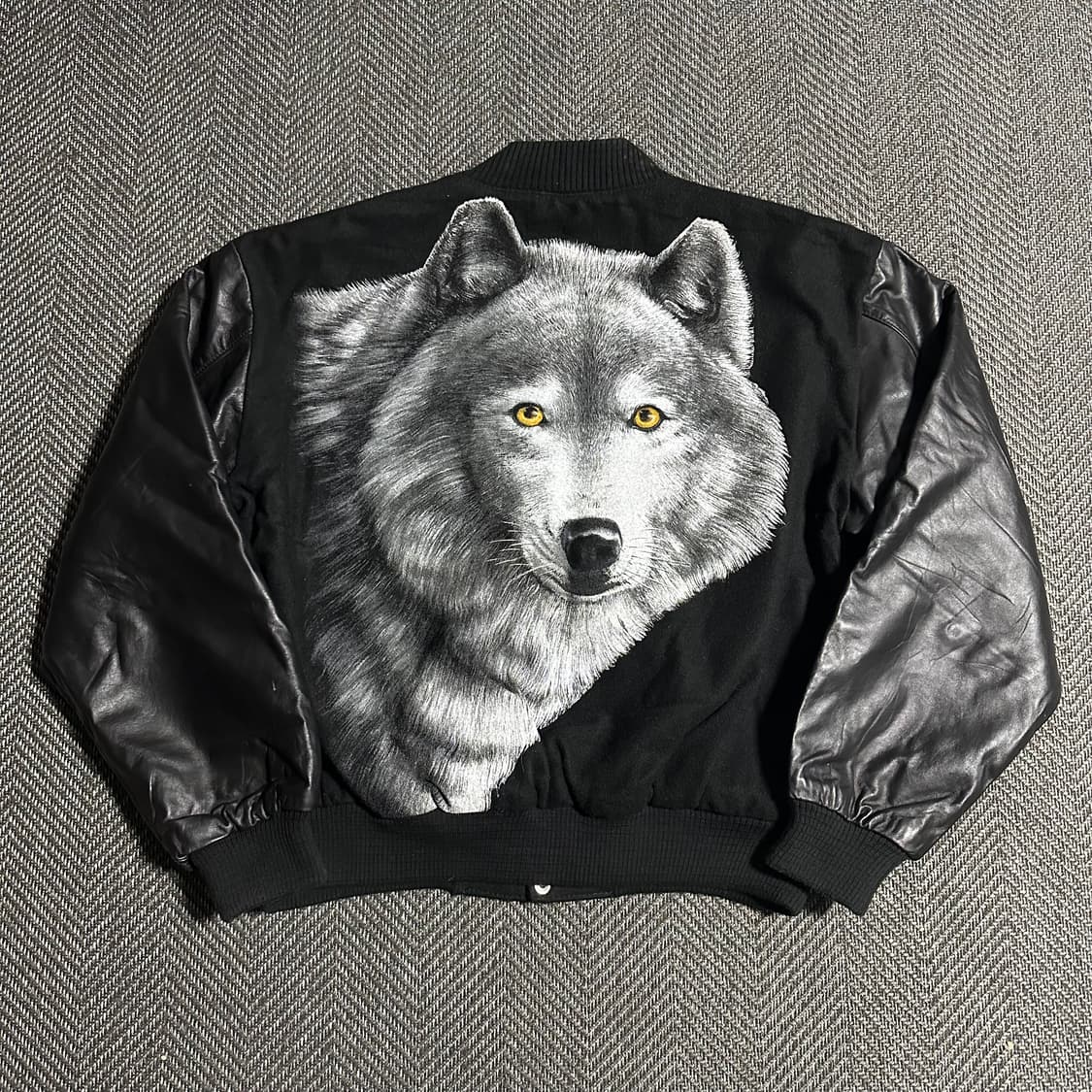 90s 늑대 프린팅 가죽 바시티 자켓 상품이미지1