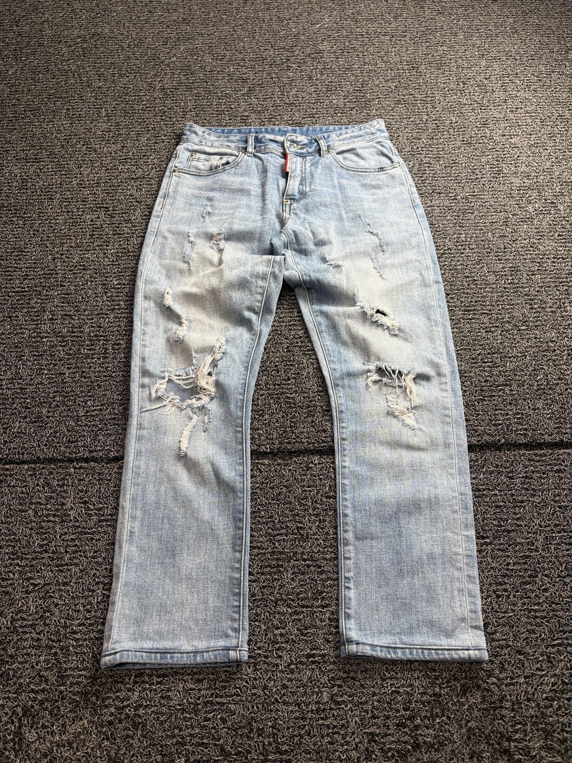 디스퀘어드2 리프드 디테일 디스트로이드 데님 팬츠 2659 상품이미지2