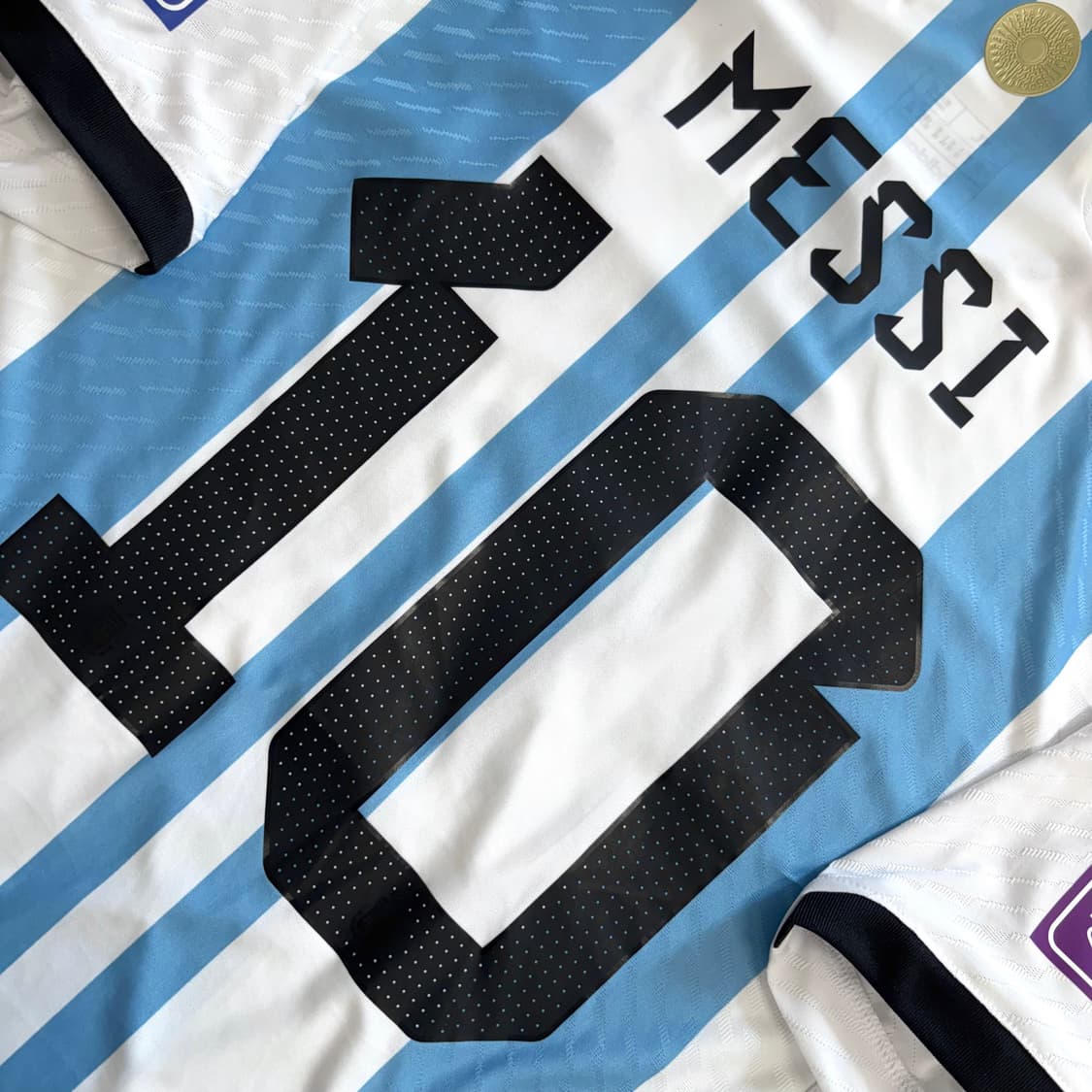 아디다스 22 24 아르헨티나 홈 어센틱 메시 카타르 월드컵 우승 유니폼 상품이미지6