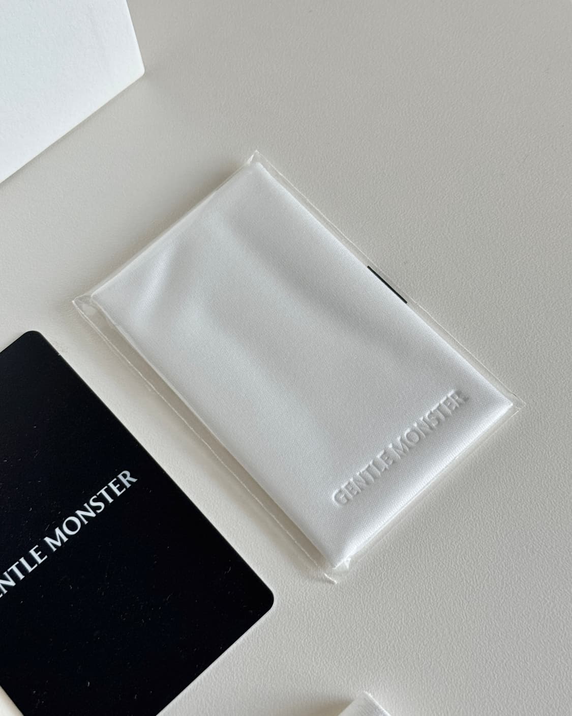 젠틀몬스터 쿠보 C1 (안경수건 새 거 한장 더 드림) 상품이미지9