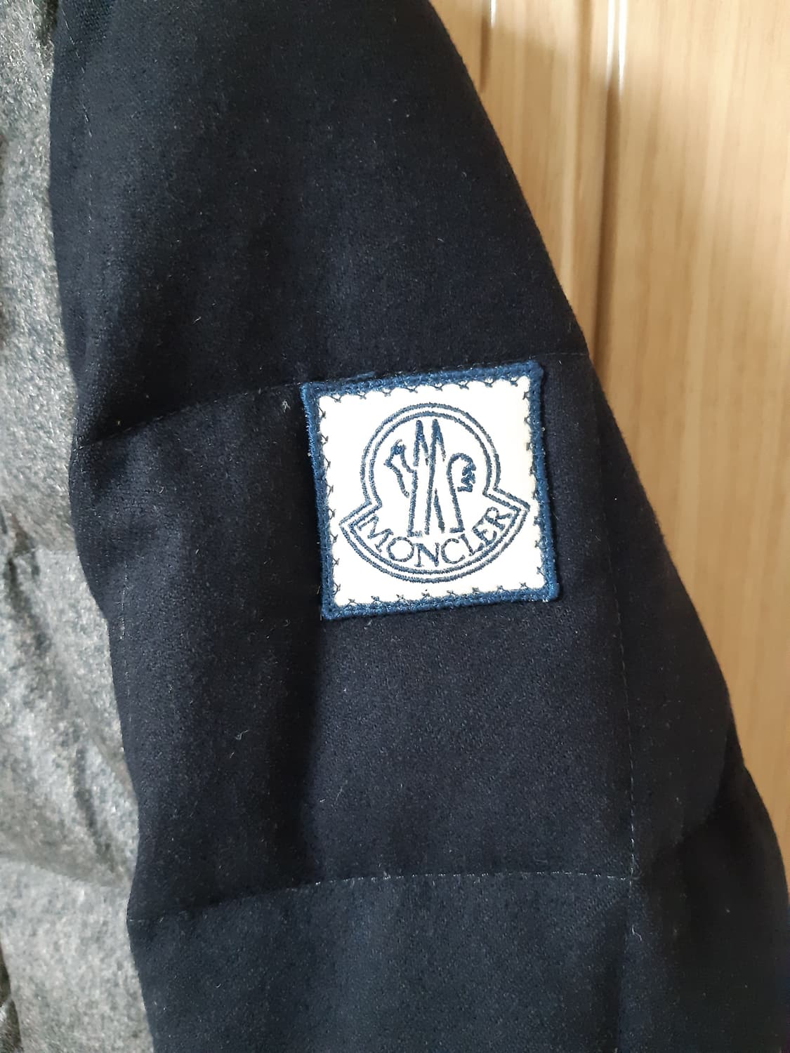 몽클레어 패딩 감마블루 상품이미지7