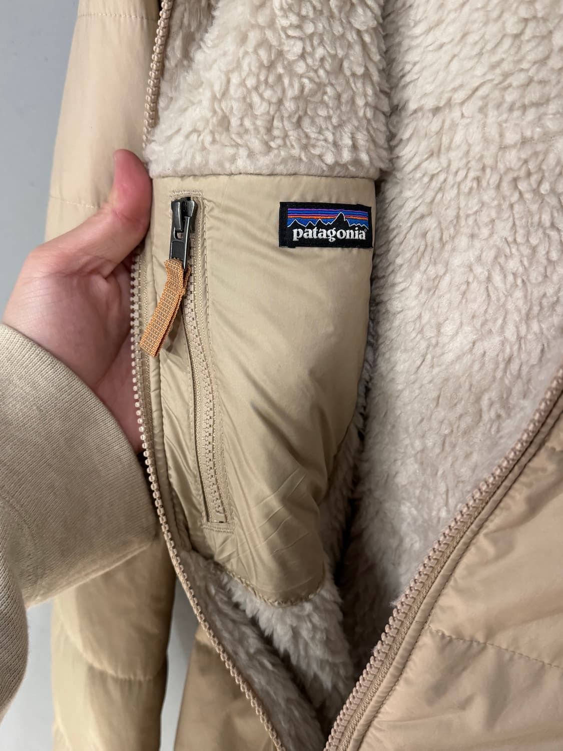 파타고니아 리버시블 플리스 프레디 후드패딩 상품이미지8