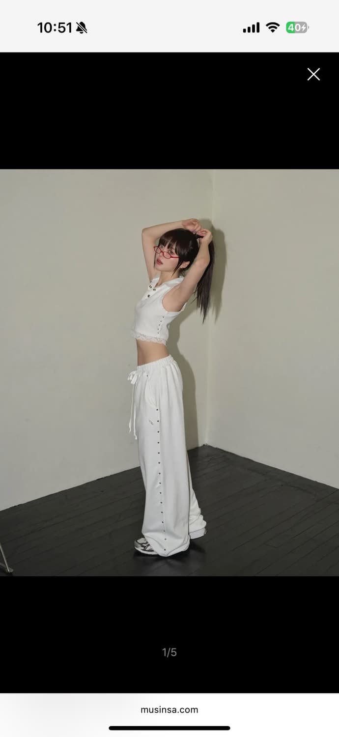 [새제품] stud twinkle jogger pt - white 상품이미지1