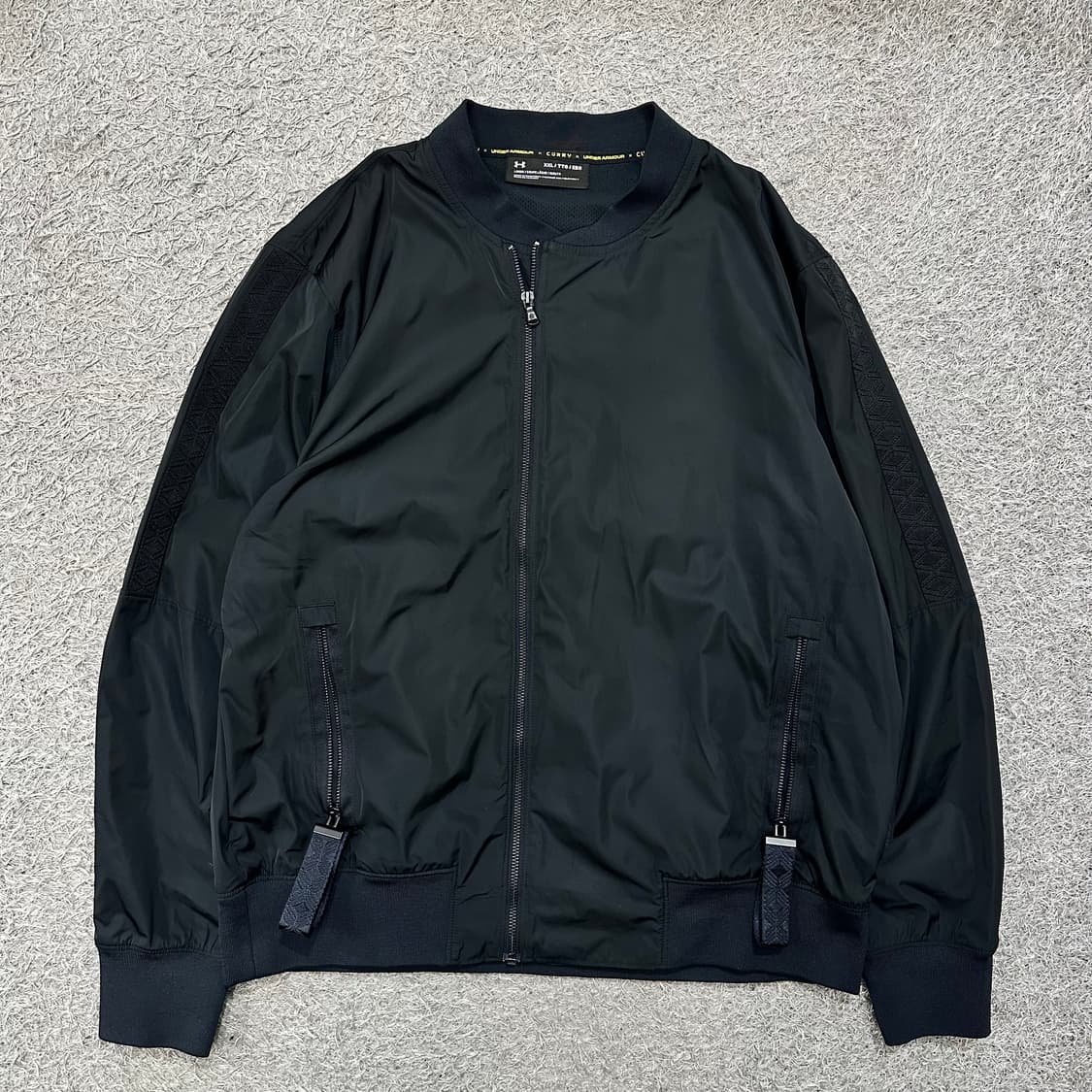 [100-105] 언더아머 바람막이자켓 상품이미지2