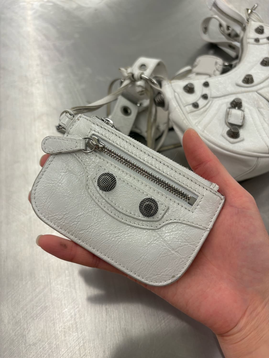 발렌시아가 르카골 레더 카드 지갑 화이트 상품이미지2