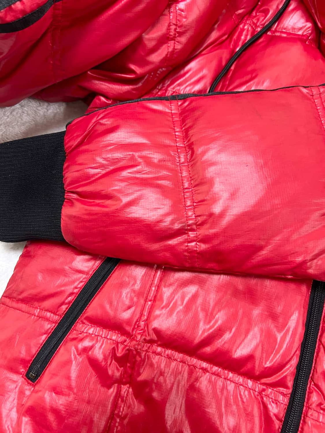 아디다스 레드 삼선 덕다운 패딩 상품이미지10